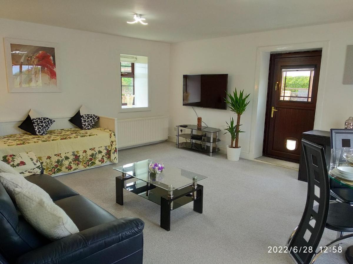 Cottage With Panoramic Views Kirk of Shotts Luaran gambar