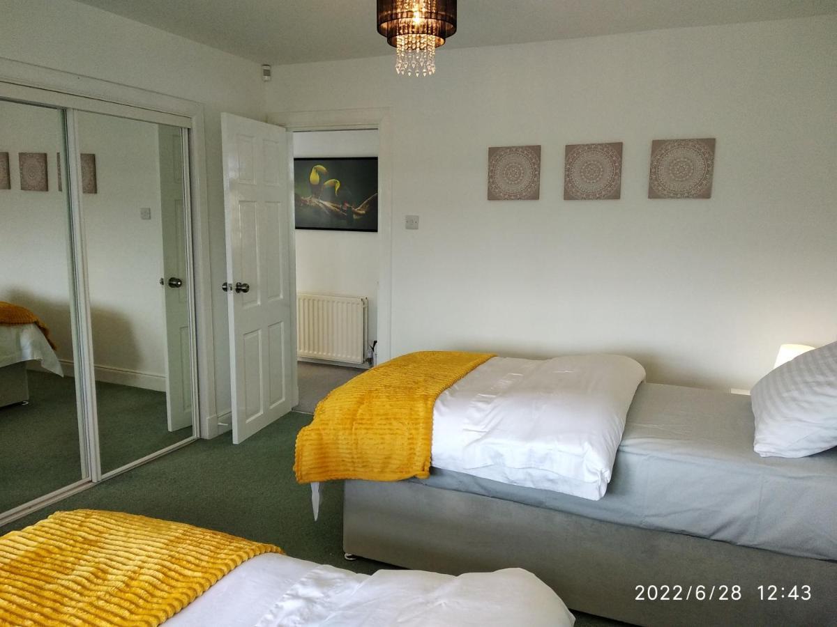 Cottage With Panoramic Views Kirk of Shotts Luaran gambar